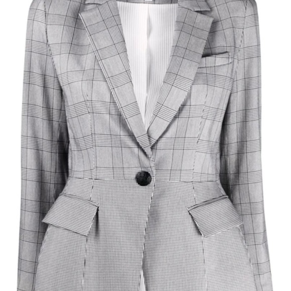 Blazer - Picture 2 of 8